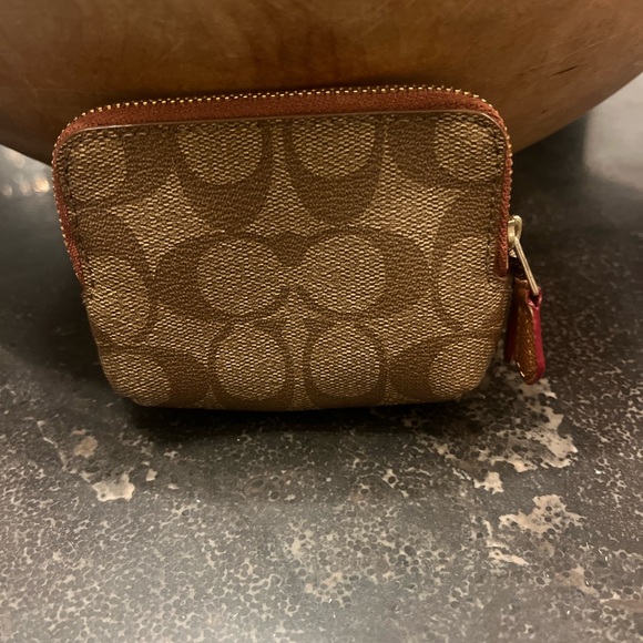 NWOT Authentic Coach brown logo double zip coin & credit card wallet. 3.5 x 4.5” - Picture 3 of 6